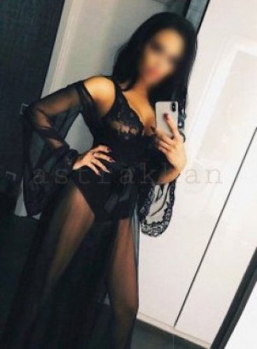 Индивидуалка A D E L Y A